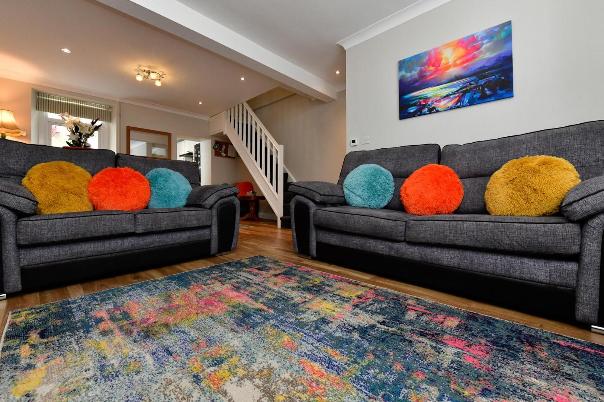 Free Parking - Heart Of The City - Superb Townhouse & Garden - Peaceful Area But Only 5Min Walk To Beach, Shops, Bars, Arena, Marina, Parks Swansea Esterno foto